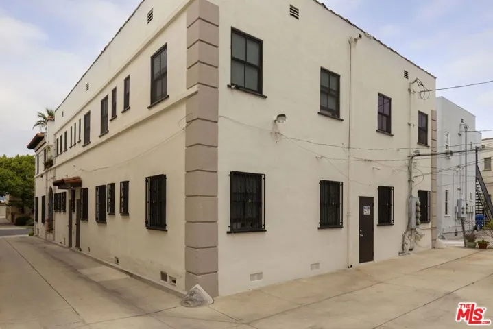 6366 Orange Street, Los Angeles, California 90048