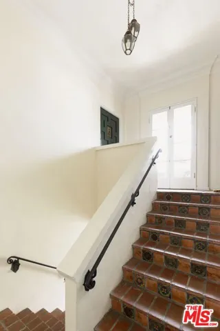 6366 Orange Street, Los Angeles, California 90048