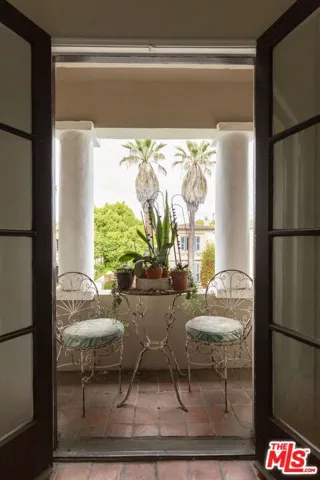 6366 Orange Street, Los Angeles, California 90048