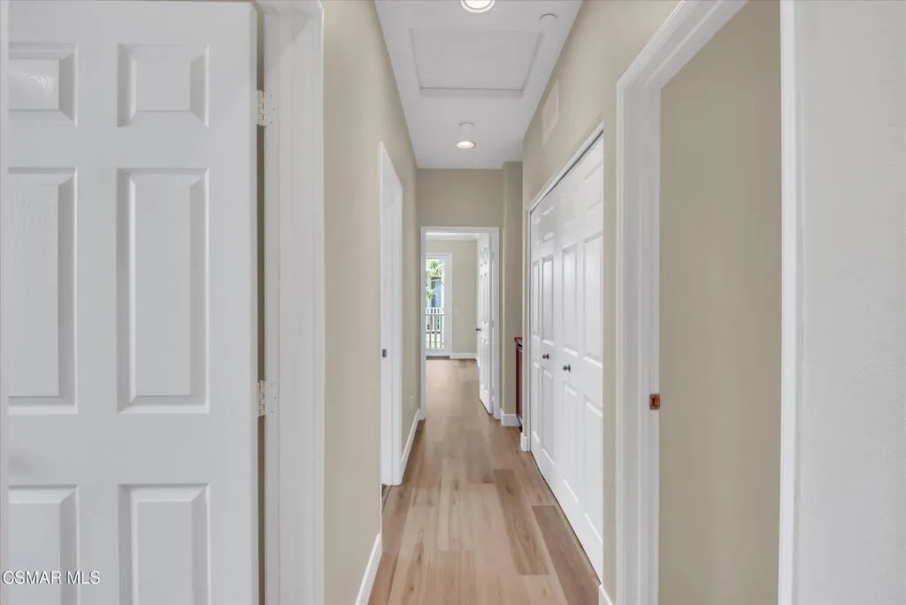 34-3262 London Lane-34