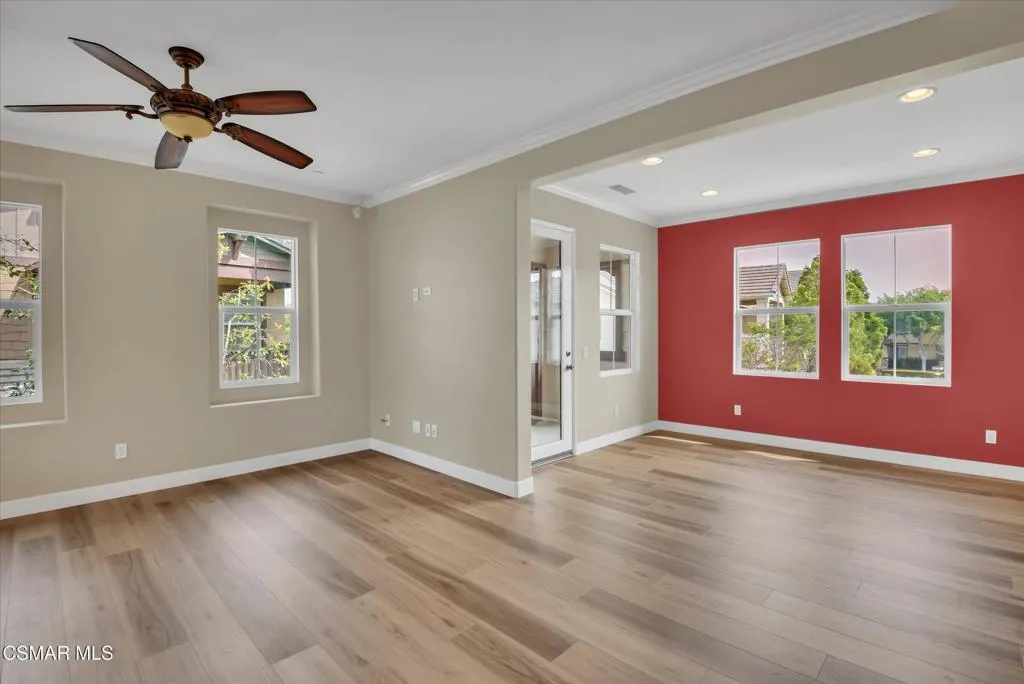 14-3262 London Lane-14