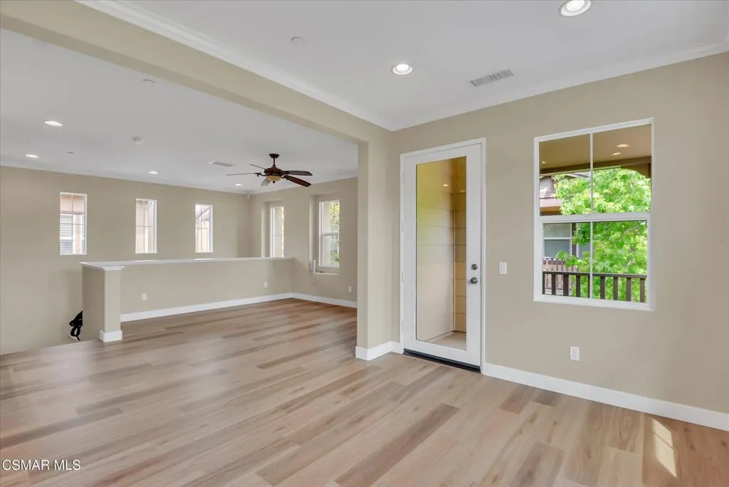 18-3262 London Lane-18