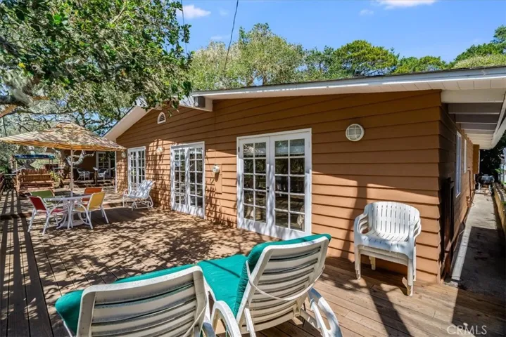 Large, Private Back Deck