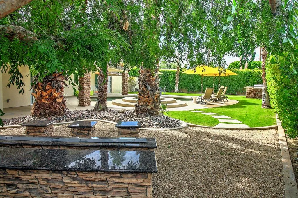 Firetable Sitting Area