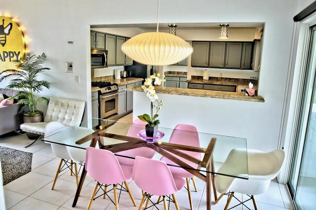 Dining and Kitchen Bar