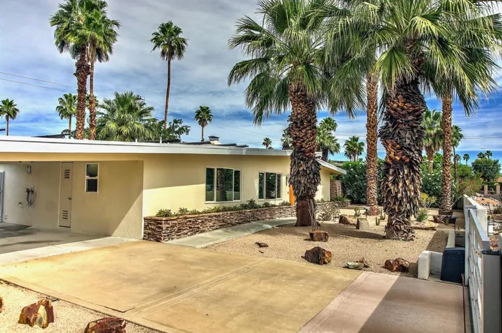 Carport