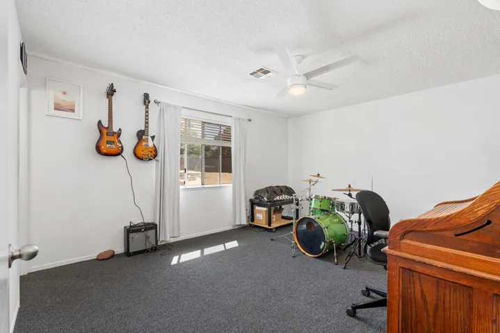 22_12058676_187684_187684-EI-122