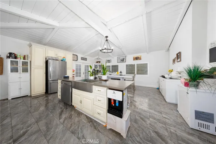 770 Wesley, Banning, California 92220