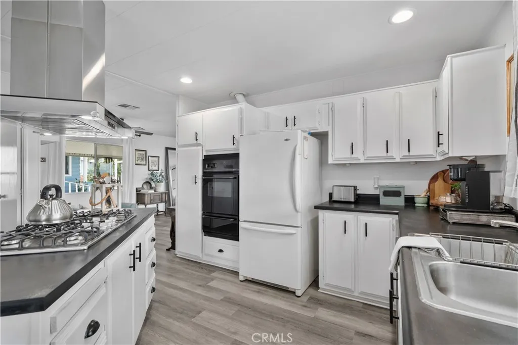 Kitchen with Island