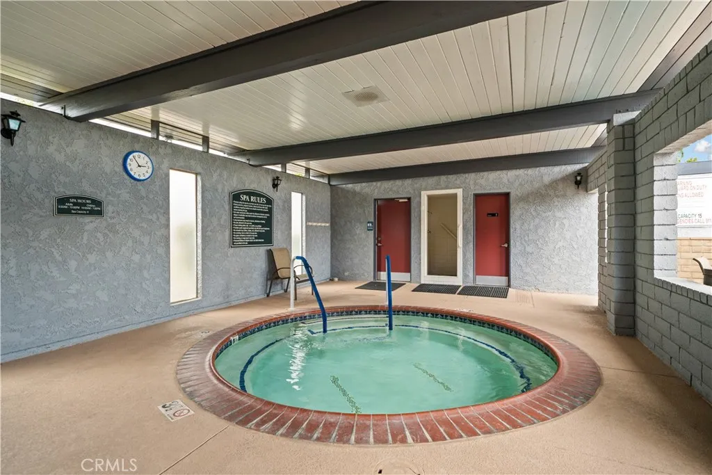 Jacuzzi