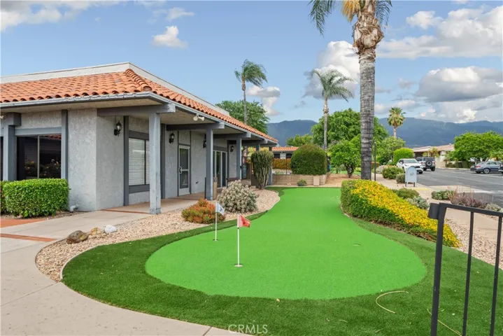 Putting Area