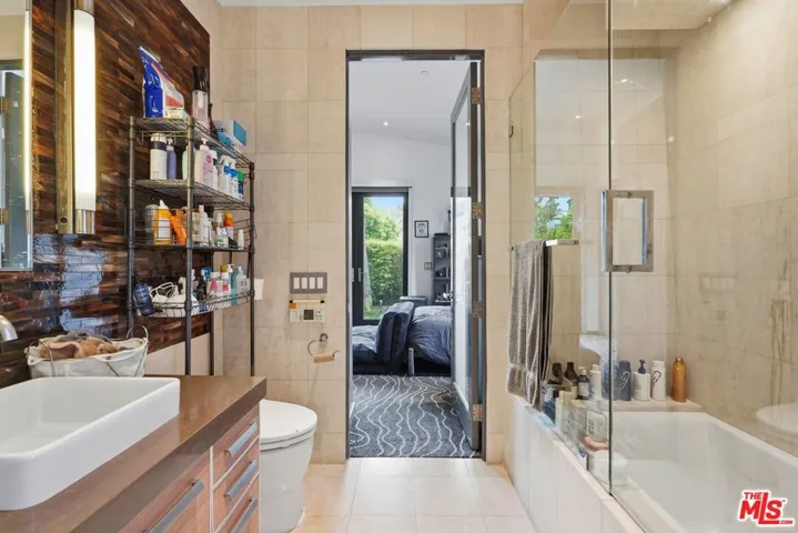 624 23rd Street, Santa Monica, California 90402