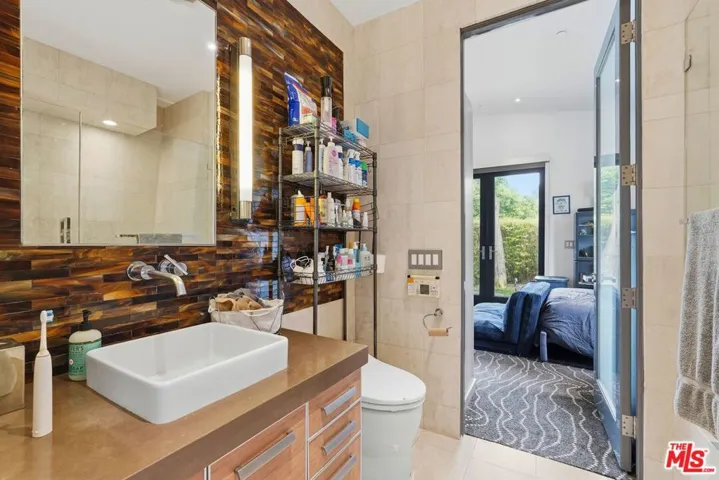 624 23rd Street, Santa Monica, California 90402