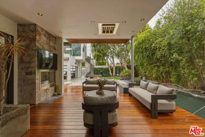 624 23rd Street, Santa Monica, California 90402