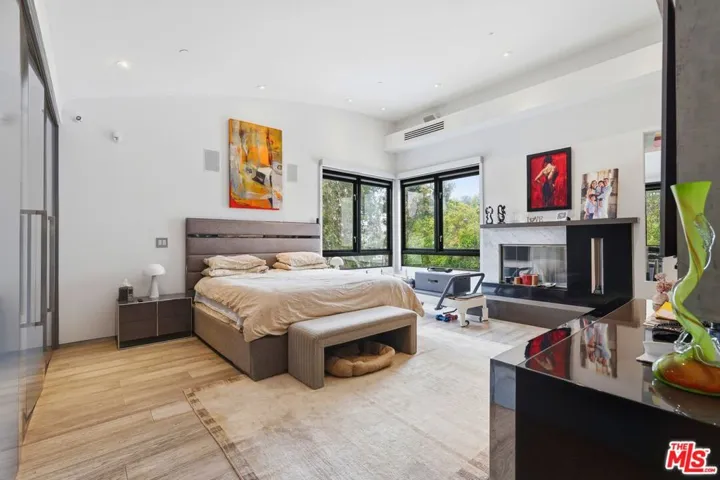 624 23rd Street, Santa Monica, California 90402