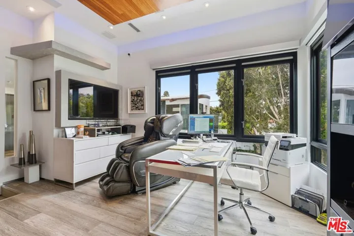 624 23rd Street, Santa Monica, California 90402