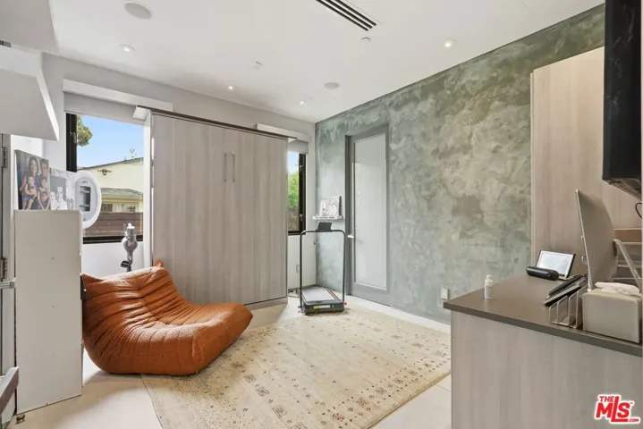 624 23rd Street, Santa Monica, California 90402