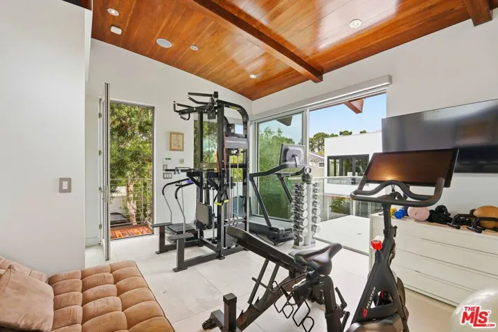 624 23rd Street, Santa Monica, California 90402