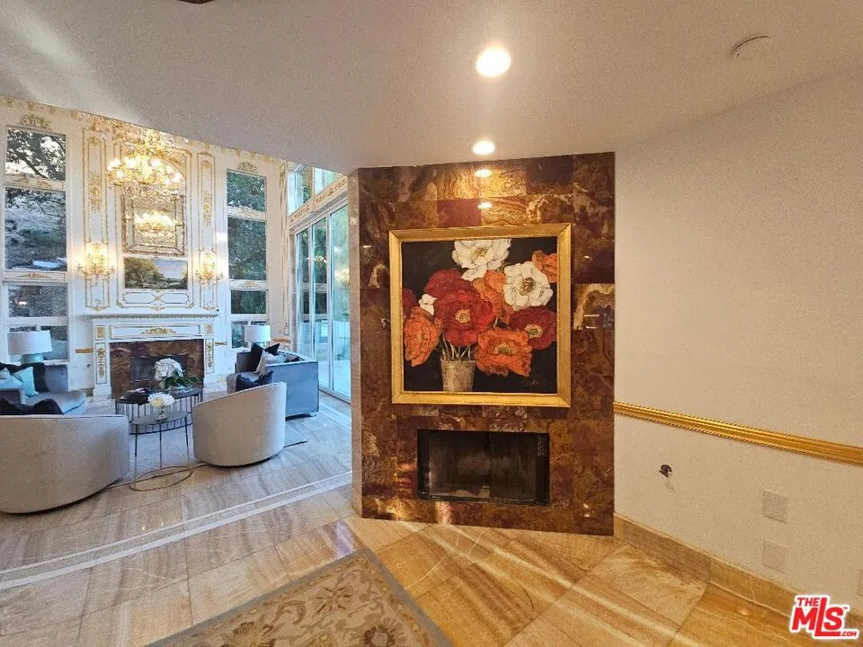 open flow family room into liv