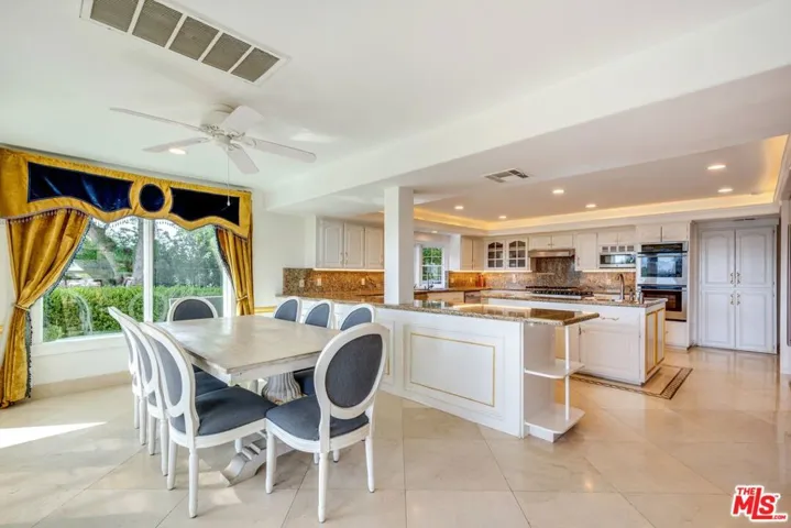 Chef's kitchen with breakfast