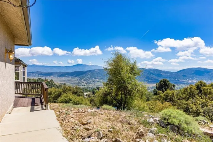 25250 Deertrail, Tehachapi, California 93561