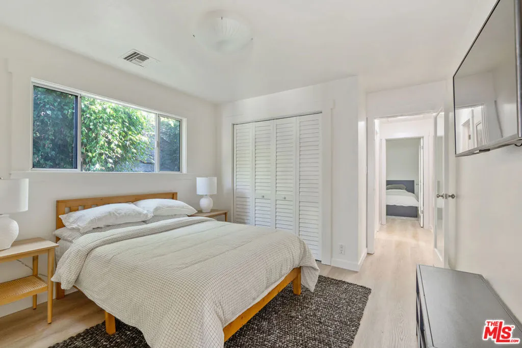 32 N Venice Boulevard, Venice, California 90291 — photo 4