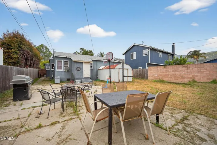 31-web-or-mls-UpmarketMedia-108Bar-091