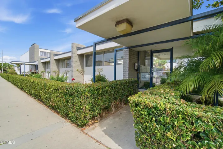 1_building exterior