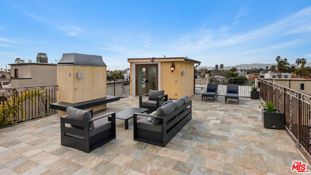 Rooftop Deck Rooftop Deck