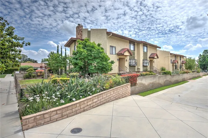 42 Esperanza, Sierra Madre, California 91024