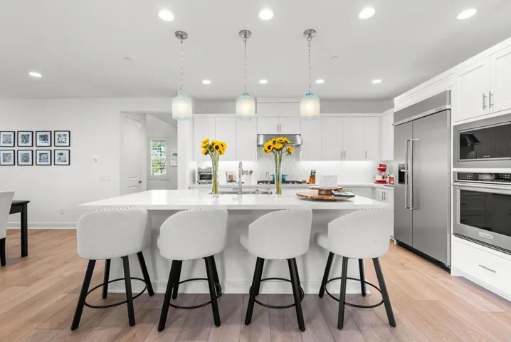 105 S Nevada Ave., Ventura, California 93004