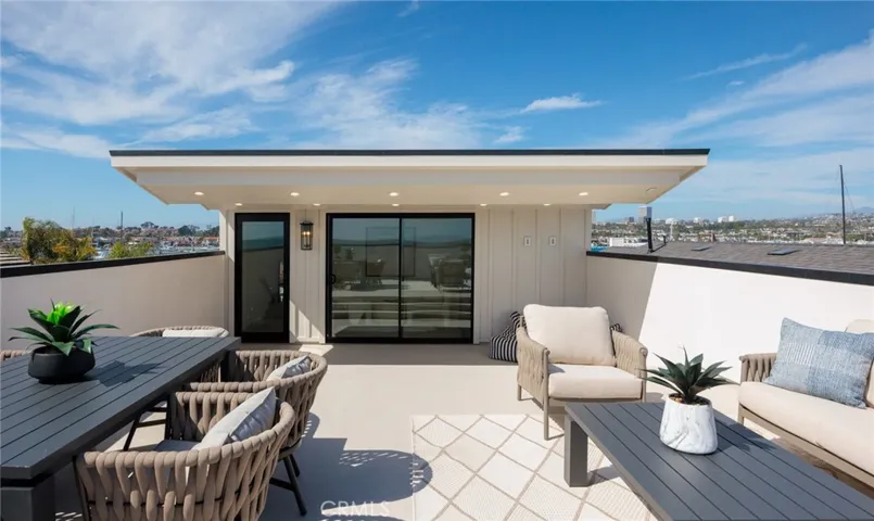 1123 E Balboa, Newport Beach, California 92661