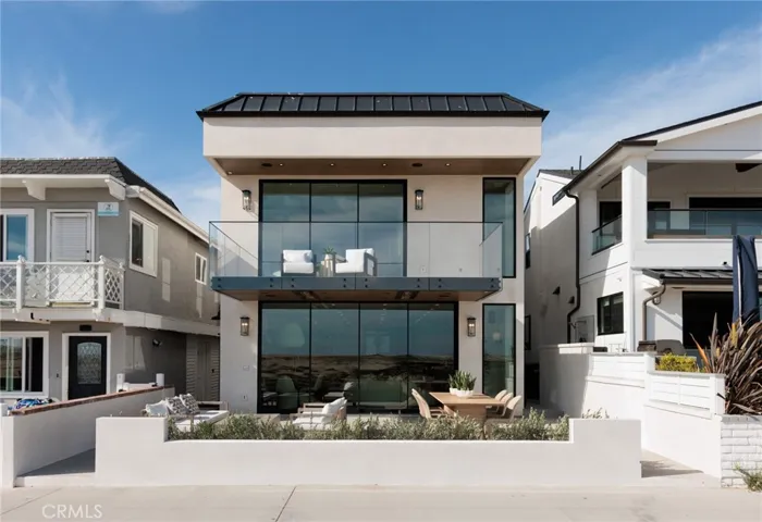 1123 E Balboa, Newport Beach, California 92661