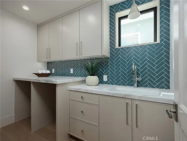 1123 E Balboa, Newport Beach, California 92661