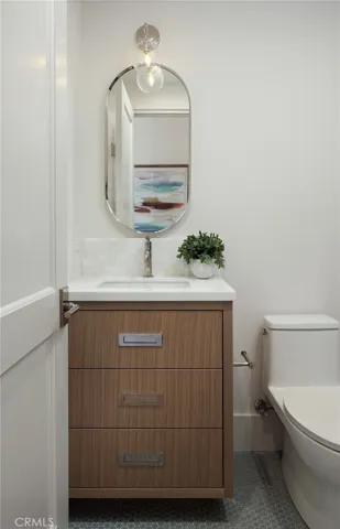1123 E Balboa, Newport Beach, California 92661