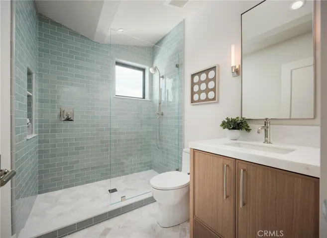 1123 E Balboa, Newport Beach, California 92661