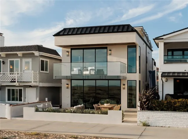 1123 E Balboa, Newport Beach, California 92661