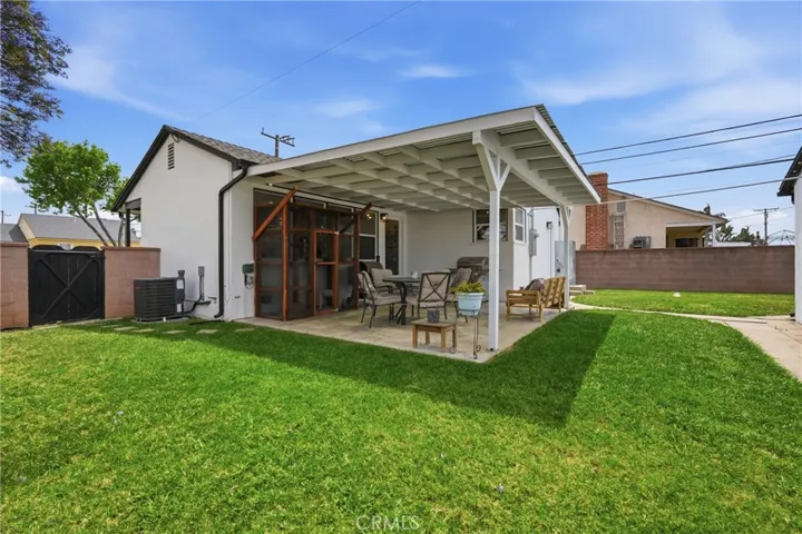 11603 Haas Avenue, Hawthorne, California 90250