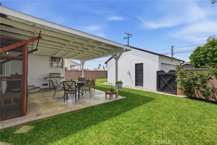 11603 Haas Avenue, Hawthorne, California 90250
