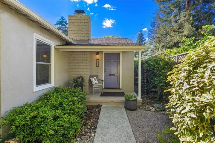 217 Mckendry Drive, Menlo Park, California 94025