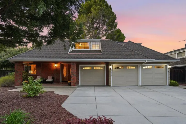 20523 Manor Drive, Saratoga, California 95070