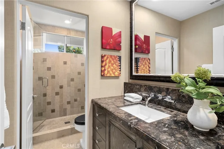 10 N. Stonington Road, Laguna Beach, California 92651
