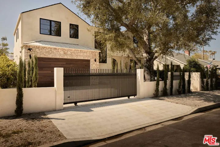 14000 Otsego Street, Sherman Oaks, California 91423