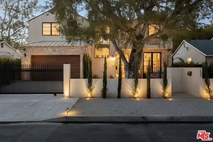 14000 Otsego Street, Sherman Oaks, California 91423