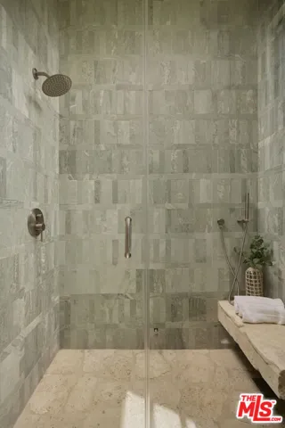 14000 Otsego Street, Sherman Oaks, California 91423