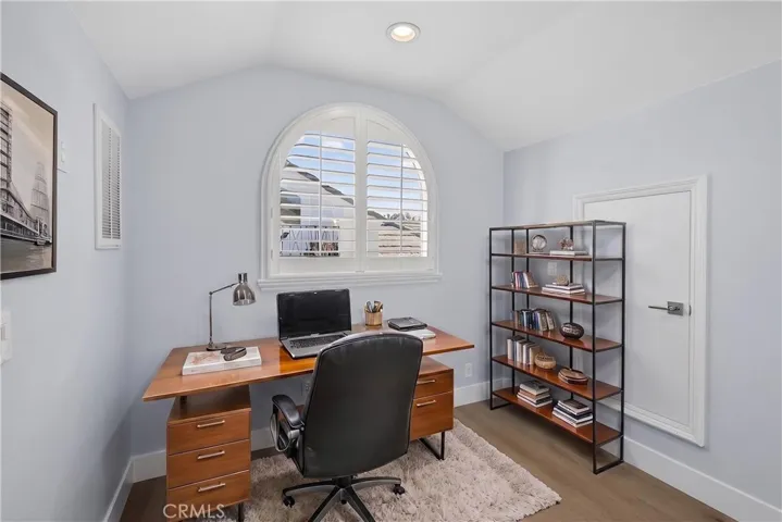 517 Fernleaf, Corona Del Mar, California 92625