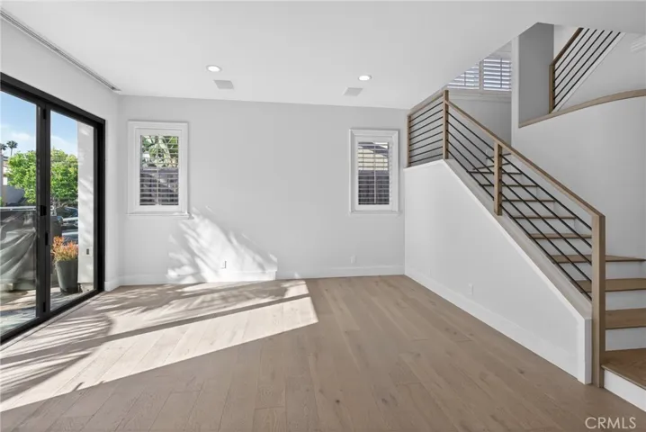 517 Fernleaf, Corona Del Mar, California 92625