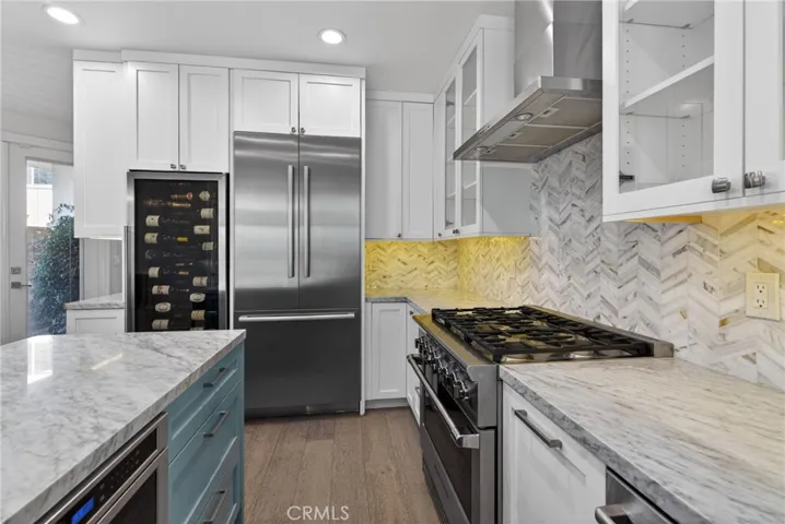 517 Fernleaf, Corona Del Mar, California 92625