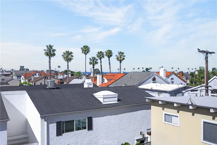 517 Fernleaf, Corona Del Mar, California 92625