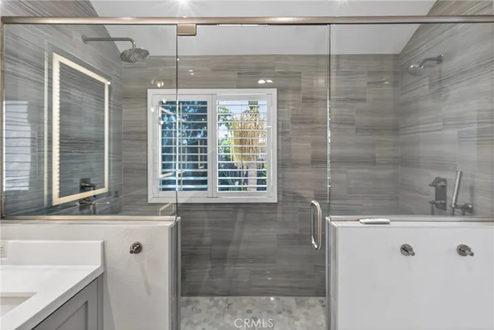 517 Fernleaf, Corona Del Mar, California 92625